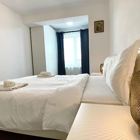 Astoria Apartment - Pet Friendly Braşov Esterno foto