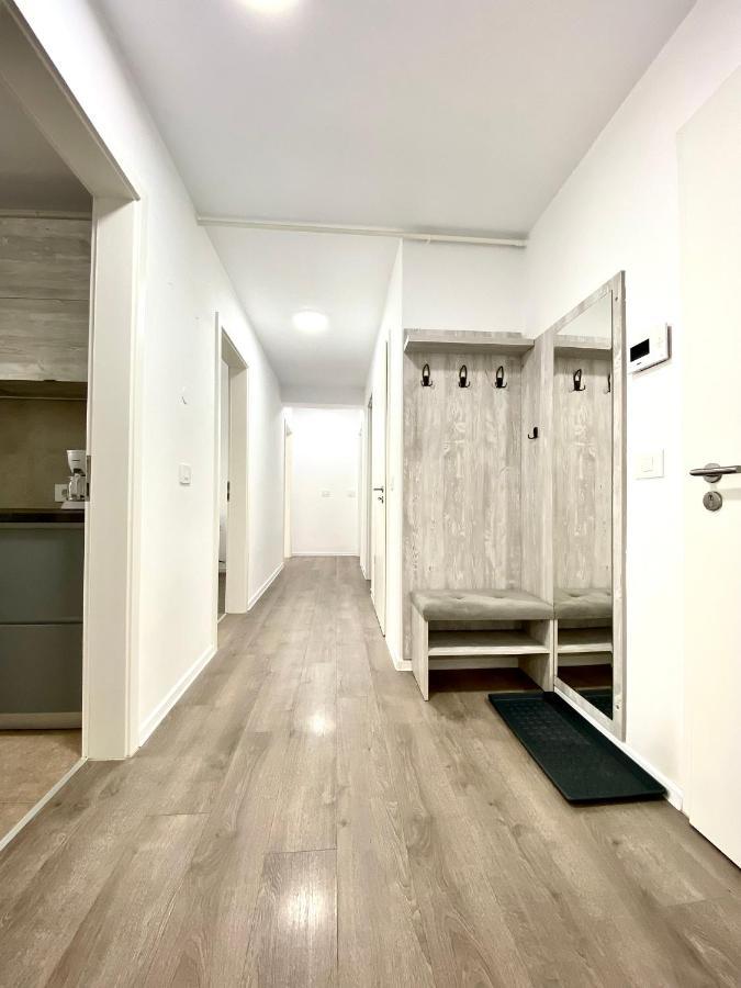 Astoria Apartment - Pet Friendly Braşov Esterno foto