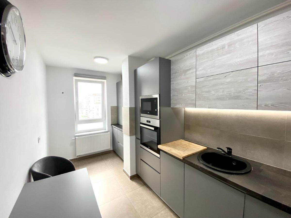 Astoria Apartment - Pet Friendly Braşov Esterno foto