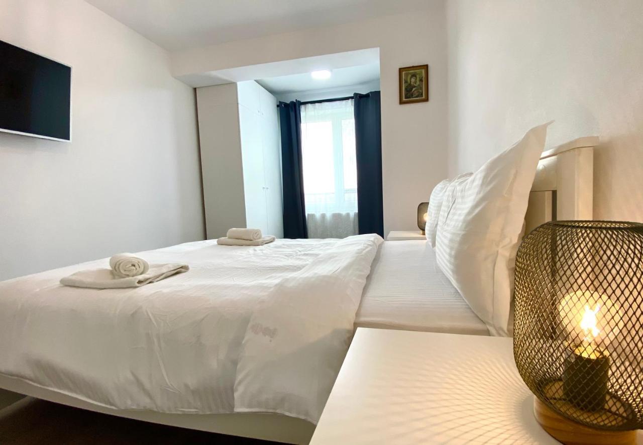Astoria Apartment - Pet Friendly Braşov Esterno foto
