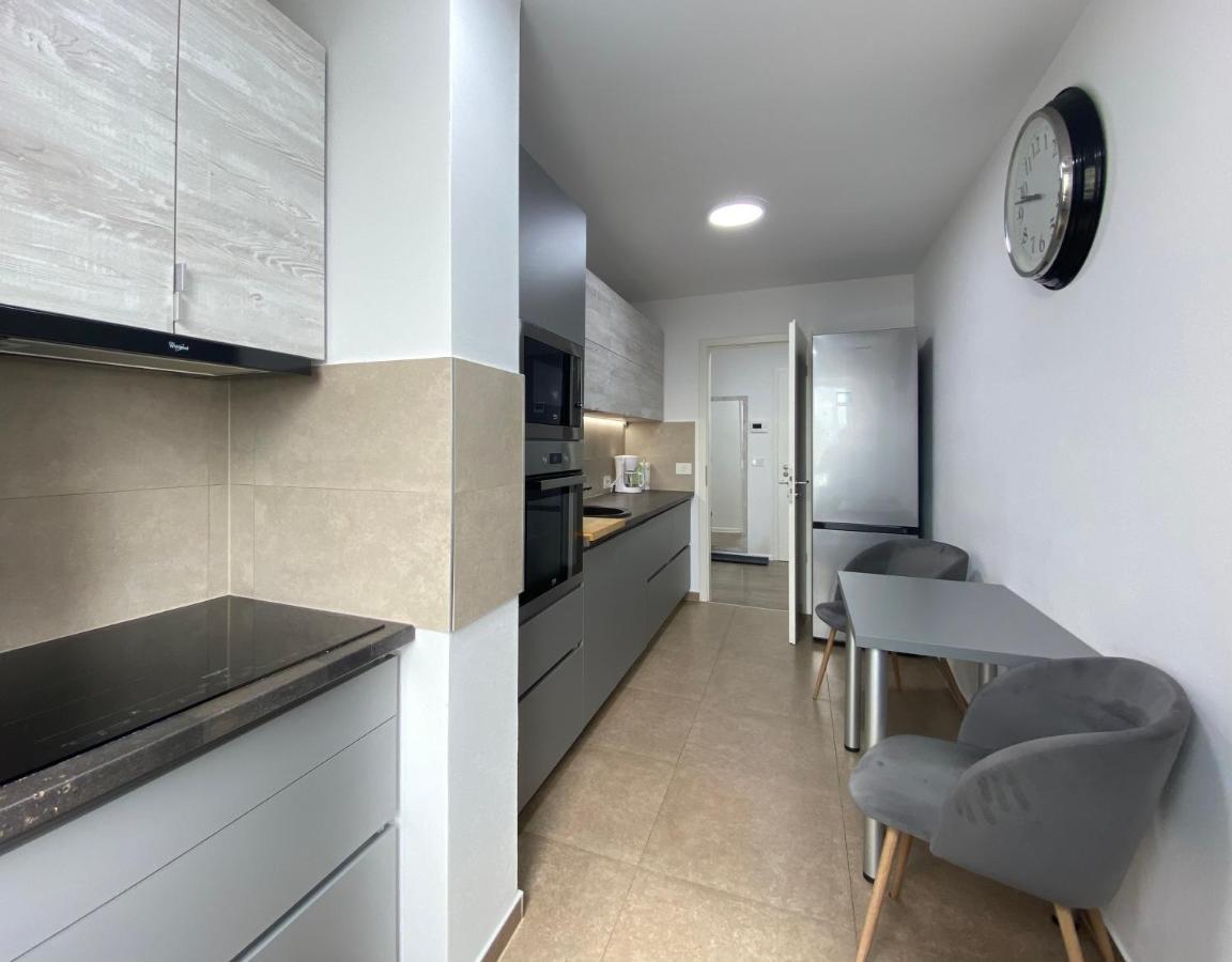 Astoria Apartment - Pet Friendly Braşov Esterno foto