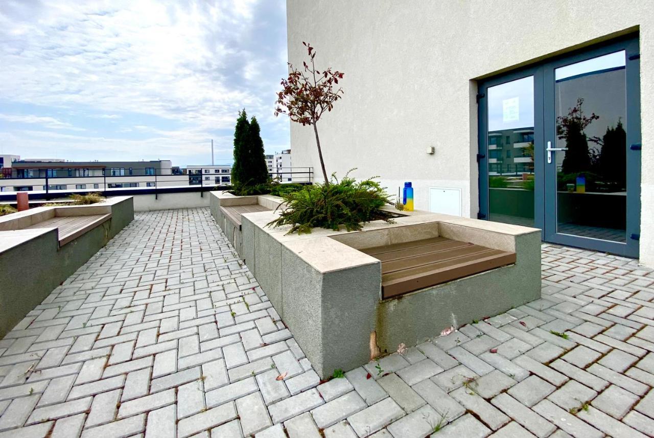 Astoria Apartment - Pet Friendly Braşov Esterno foto