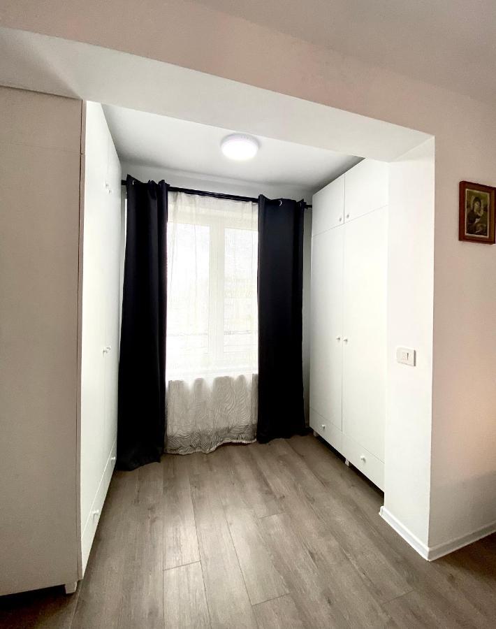 Astoria Apartment - Pet Friendly Braşov Esterno foto